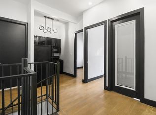 202 Scholes St #1A, Brooklyn, NY 11206