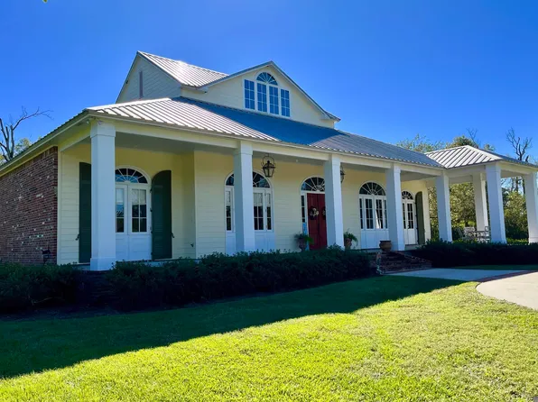 823 River Rd, Sunshine, LA 70780