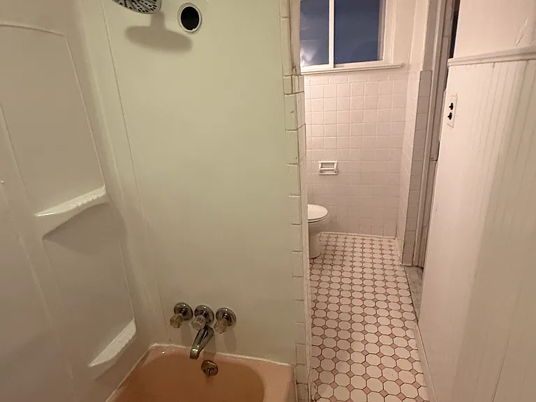 4 Ferguson Pl #1 — Photo 10