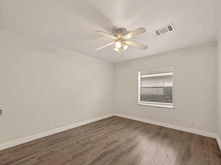 21415 Sweet Grass Ln — Photo 14