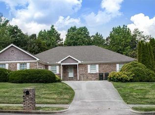 108 Southern Oaks Dr, Huntsville, AL 35811