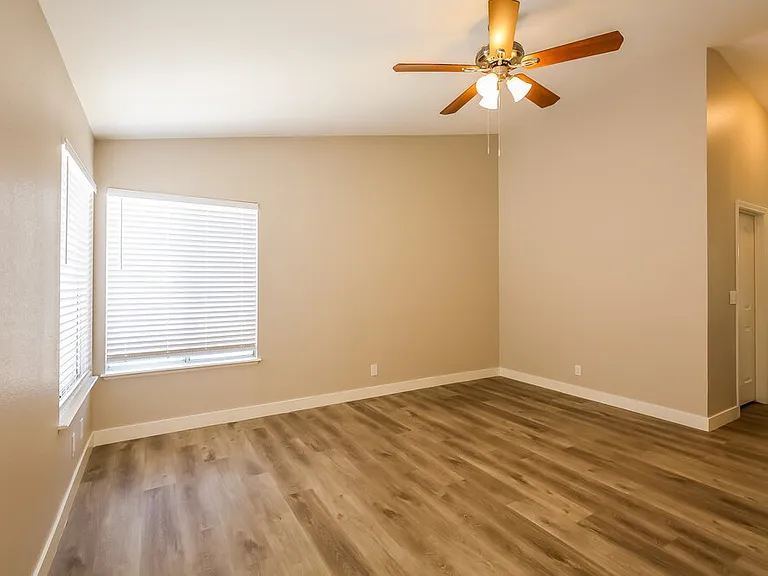 5616 Red Bluff Dr — Photo 9