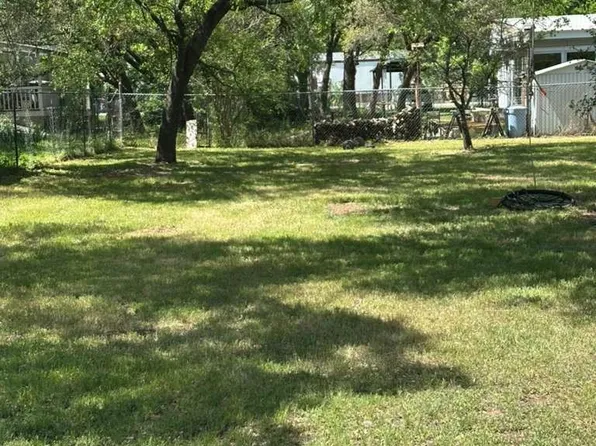 406 Whippoorwill Dr, Granbury, TX 76049