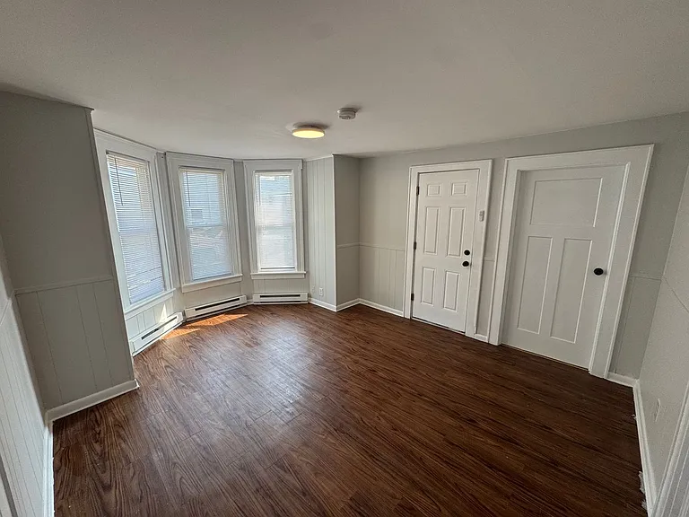 39 Bank St — Photo 10