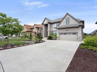 1051 Mia Anne St, Lasalle, ON N9H 0C2