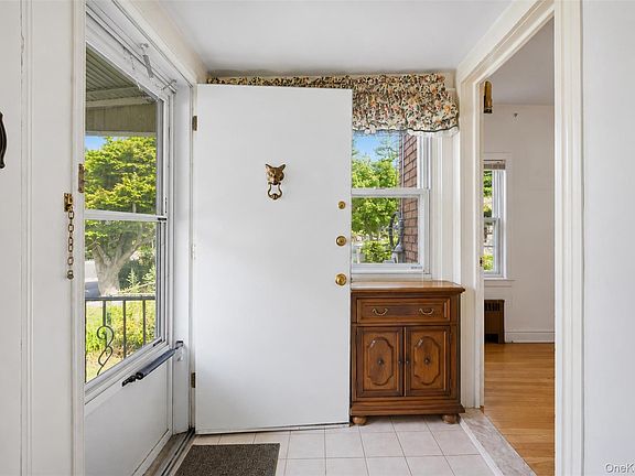 3rd image of 99 Homestead Place