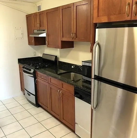 44 Washington St #1005 — Photo 2