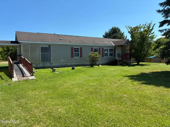 11 Easy Street, Hoosick Falls, NY 12090