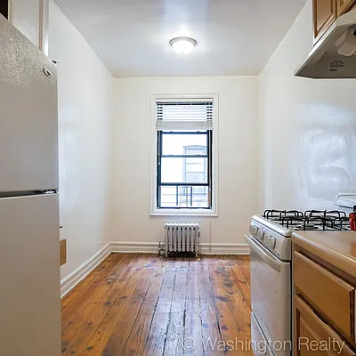 Rented by Washington Realty Corp. | media 8