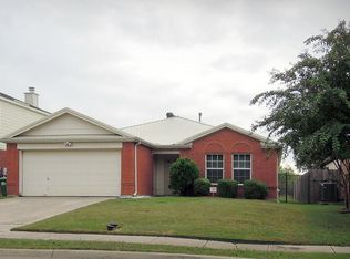 1105 Springcreek Dr, Denton, TX 76210