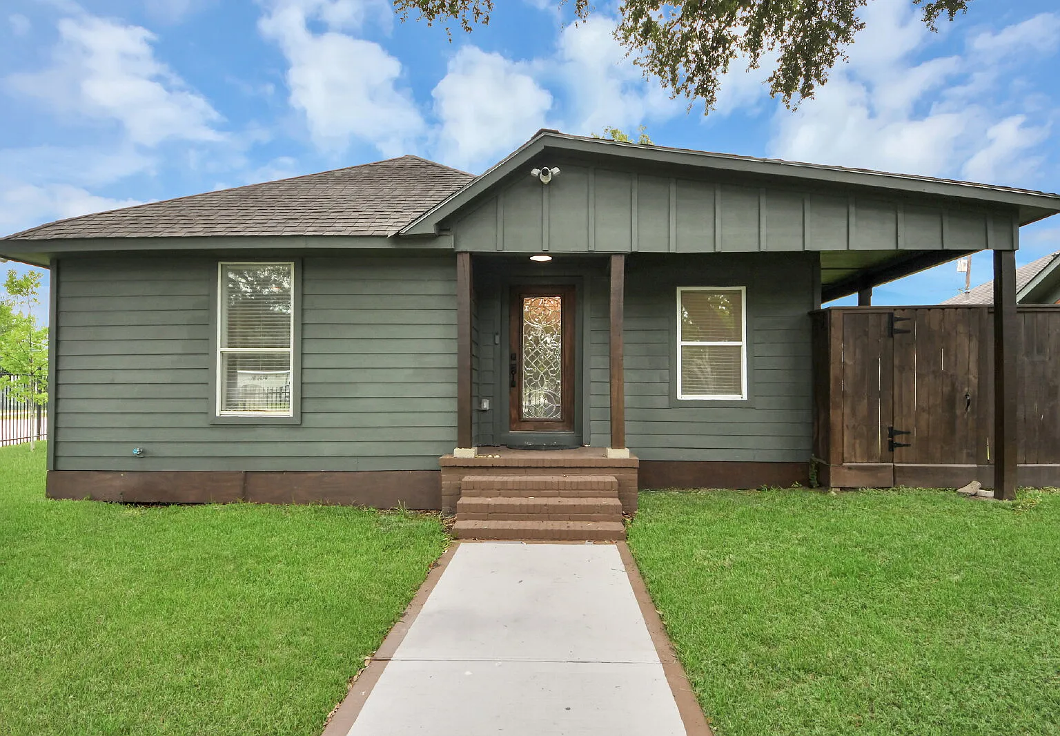 4 bed, 4.5 bath, 2056 sqft, $3,600 — Photo 1