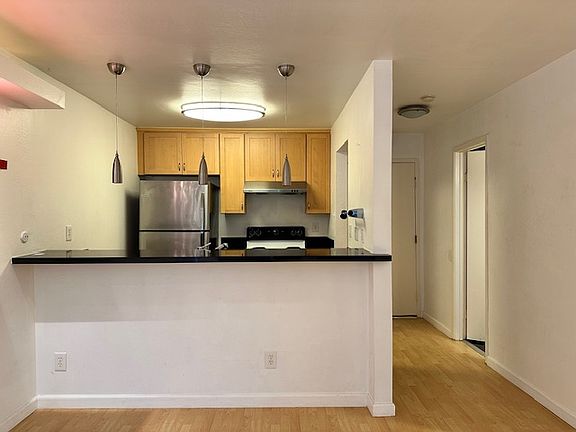 2nd image of 1551 Southgate Ave APT 351