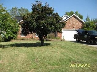 5305 Cherita Rd, Louisville, KY 40219