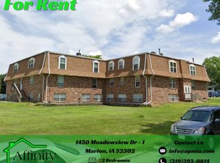 1450 Meadowview Dr APT 1, Marion, IA 52302