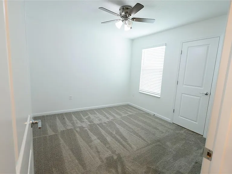 1821 Heart Lake Dr — Photo 34