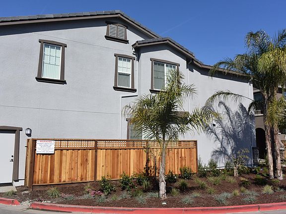 5th image of 612 Montage Cir
