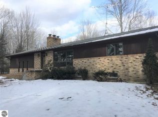 7646 Carter Rd, Bentley, MI 48613