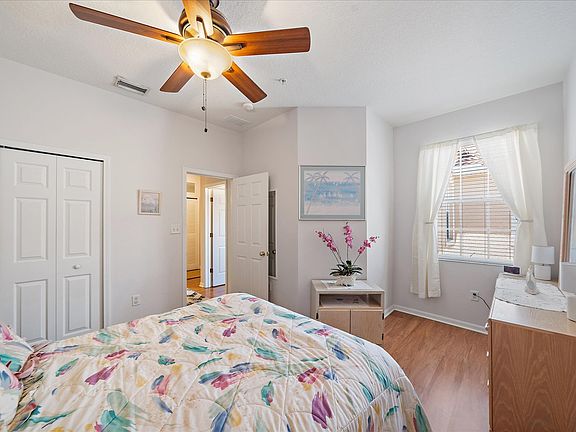 5th image of 3407 Parkridge Cir Building 20