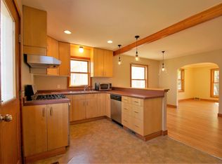 2722 Zenith Ave N, Robbinsdale, MN 55422