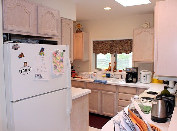 5th image of 1608 Mandel Ave