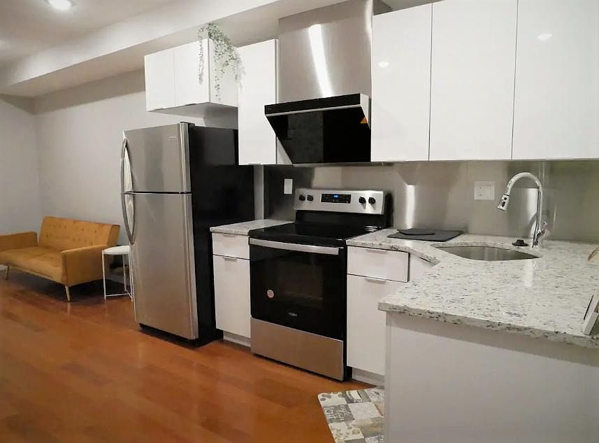 2nd image of 132 S 11th St APT 3