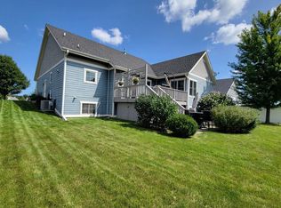 9113 Old Spring St, Racine, WI 53406