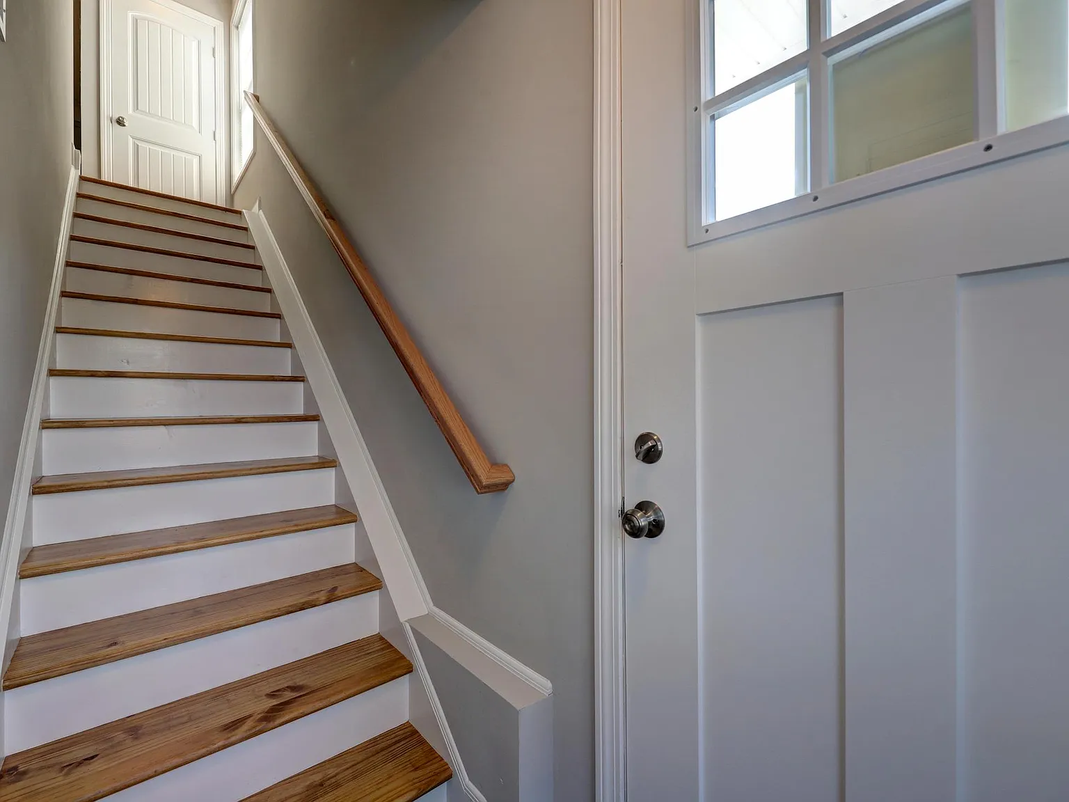 132 Monroe St — Photo 4