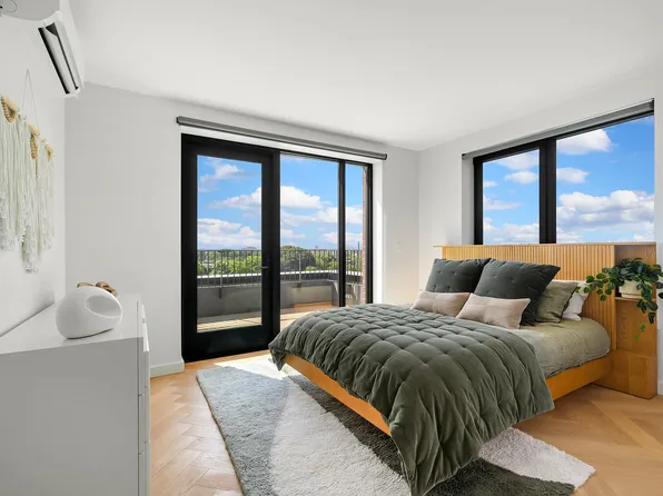 22-54 46th Street image 5 of 30