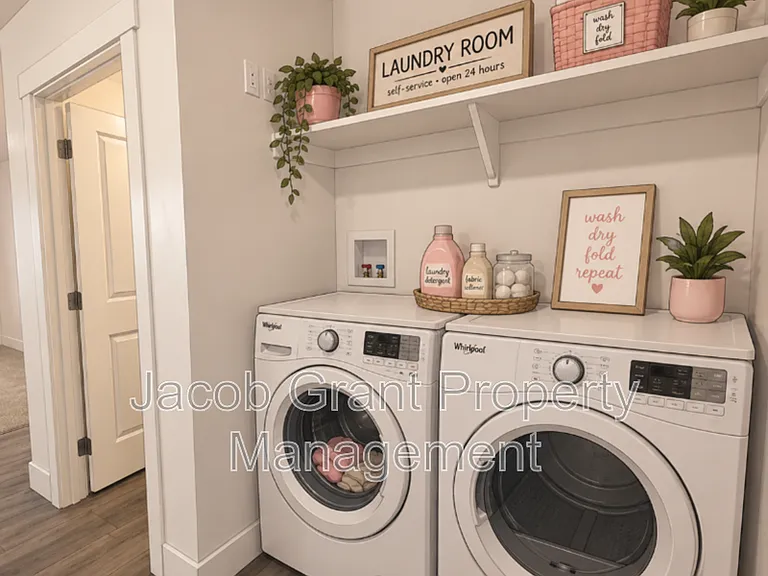 6133 N Freedom Ave #4 — Photo 6