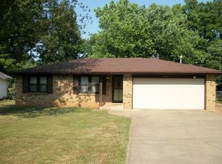 3151 S Danbury Ave, Springfield, MO 65807