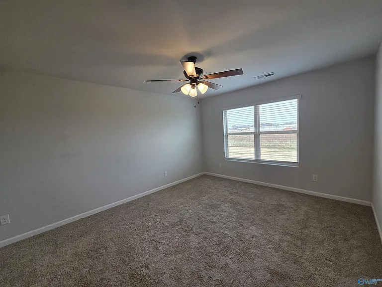 147 Tobin Ln — Photo 6