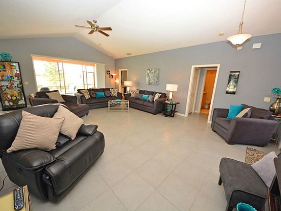 4th image of 5309 Pebble Beach Blvd