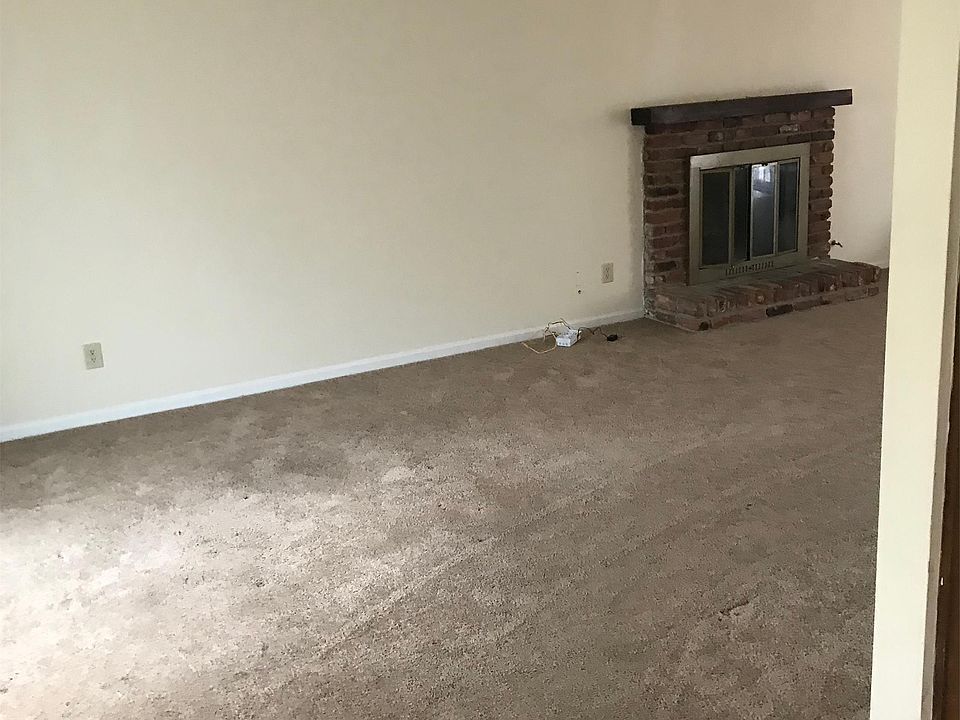 2nd image of 5467 Brisbane Ct