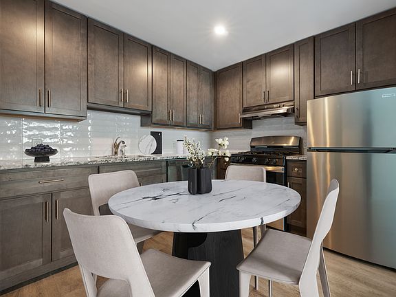 3rd image of 230 W 126th St APT 23G