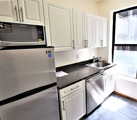 Rented by Bold New York | media 3