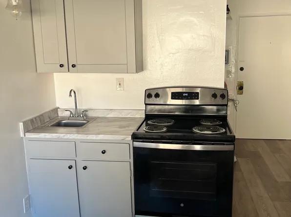 5724 Sepulveda Blvd APT L, Van Nuys, CA 91411