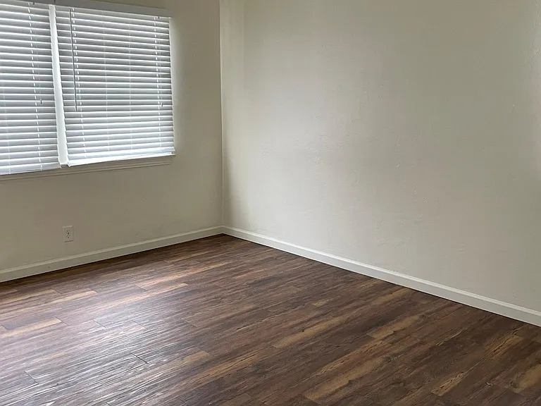 2613 Dina Way — Photo 6