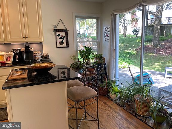 4th image of 1705 Pitt Pl #26