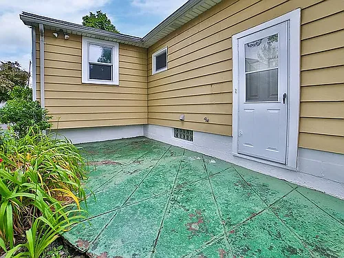 672 Longmeadow Rd Photo 1 672 Longmeadow Rd Photo 1