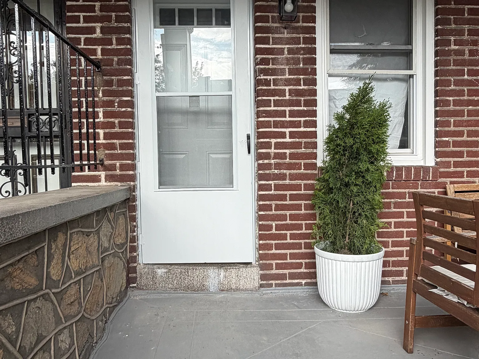 4 bed, 1700 sqft, $2,350 — Photo 4
