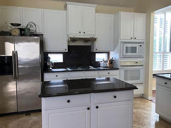 4th image of 2404 Mesa Oak Trl