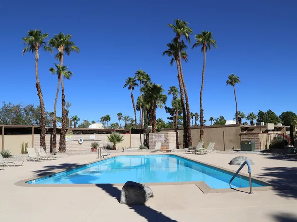 724 E Vista Chino, Palm Springs, CA 92262
