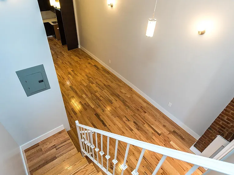 179 Stanhope St #3R — Photo 20