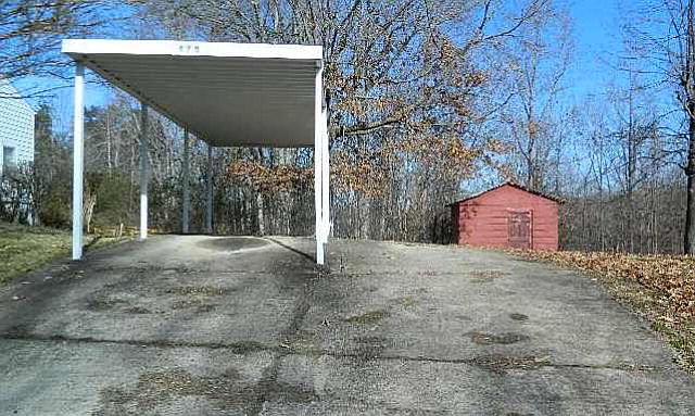 2nd image of 470 Halfway Rd