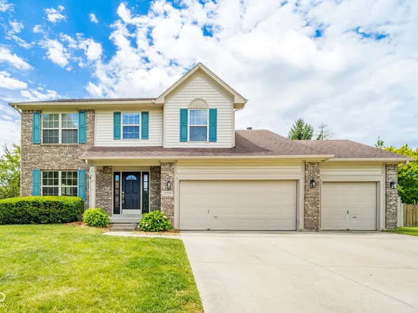 12543 Geist Cove Dr, Indianapolis, IN 46236