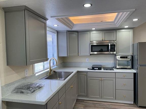3rd image of 19 College Dr APT 4