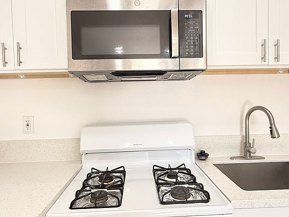 5th image of 2448 Tortosa Ave #1