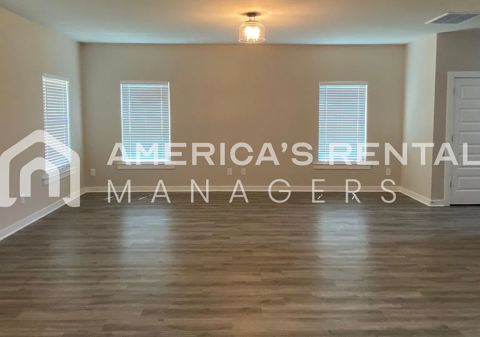 Home for Rent in Jemison, AL... Available to View with a 48 Hour Notice! — Photo 3