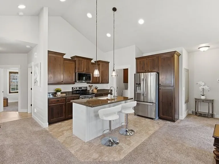 11654 S Winford Dr — Photo 3