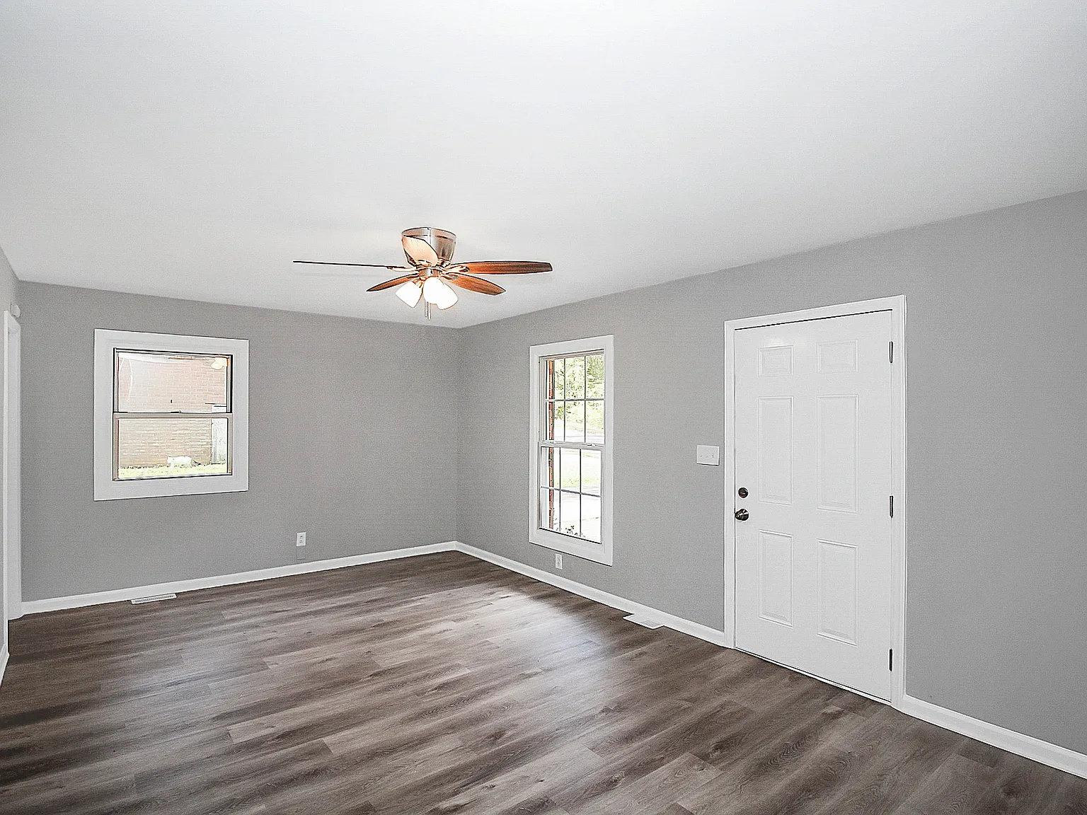 3 bed, 950 sqft, $1,450 — Photo 3
